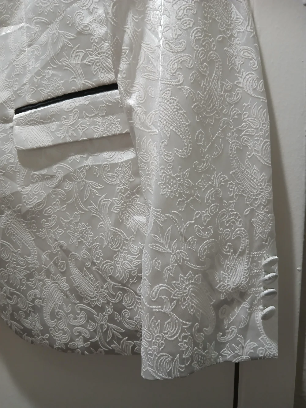 White Floral Jacquard Tuxedo Jacket with Black Satin Shawl Collar